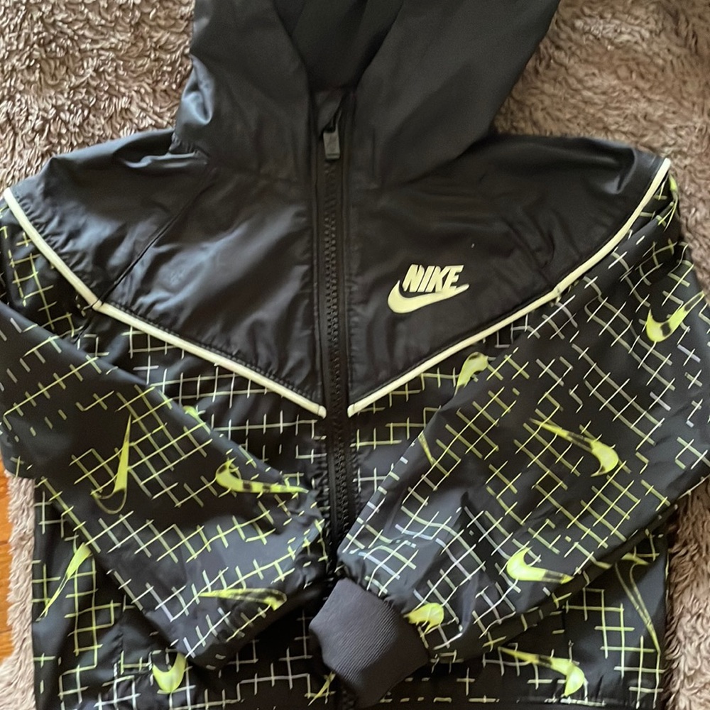 Nike toddler jacket black, green